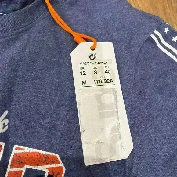 NWT Superdry Graphic T-shirt Sz 8 - Picture 3 of 5